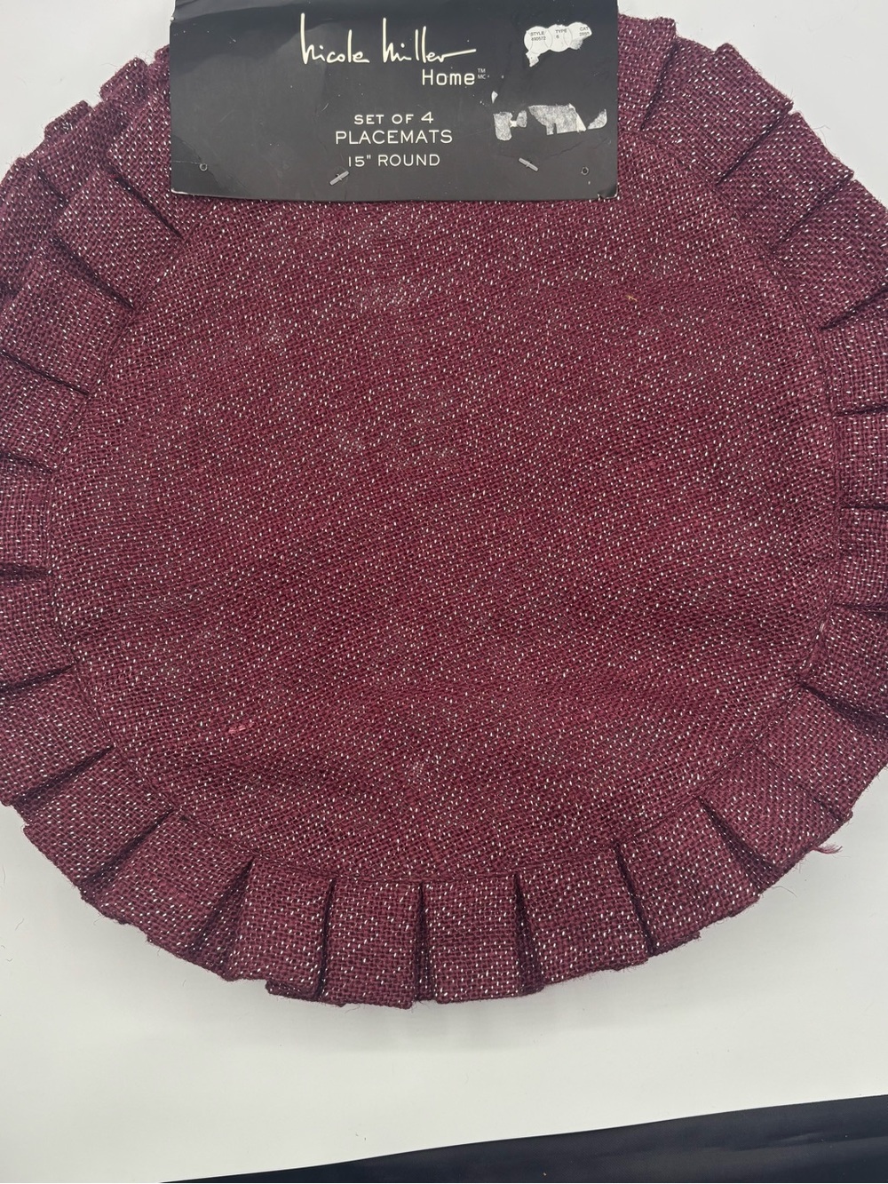 Nicole Miller Home Placemats Set Of 4 Burgundy Metallic 15 Inch Round New